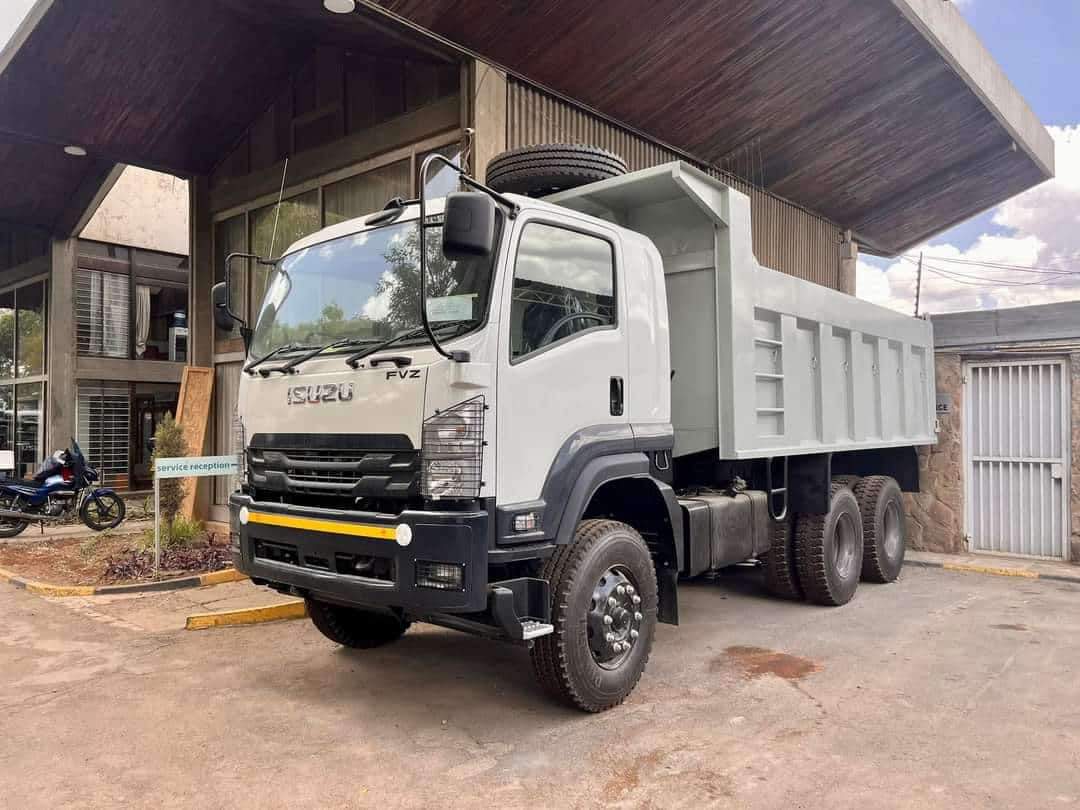 Isuzu FVZ truck